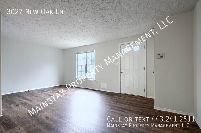 Building Photo - 3027 New Oak Ln