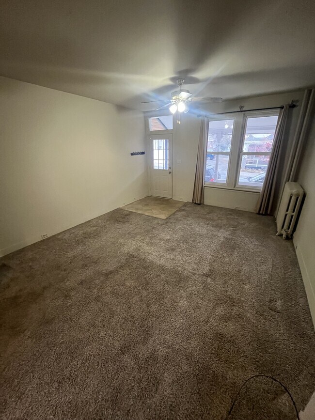 Foto del edificio - 446 Nevin St