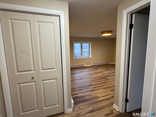 Foto del edificio - 143 Main St