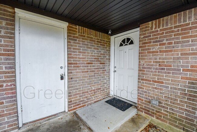 Building Photo - 8343 Rinn St