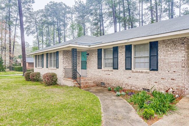 Side front view of house - 1713 Goshen Rd
