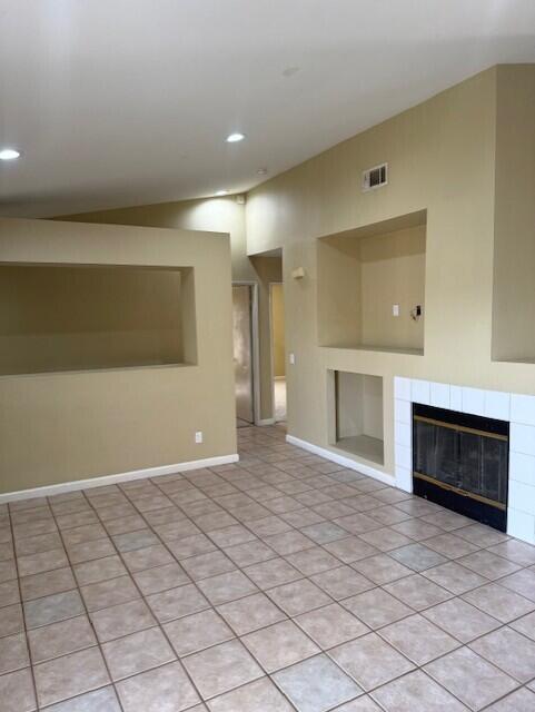 Foto del edificio - 49084 Violet St