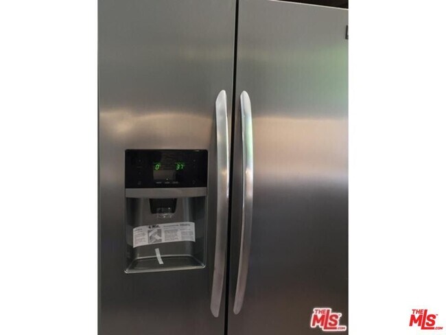 Foto del edificio - 4608 Glencoe Ave