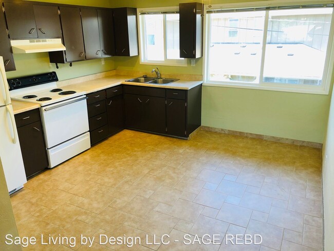 Foto del edificio - 1315-1333-1333 W 18th Ave