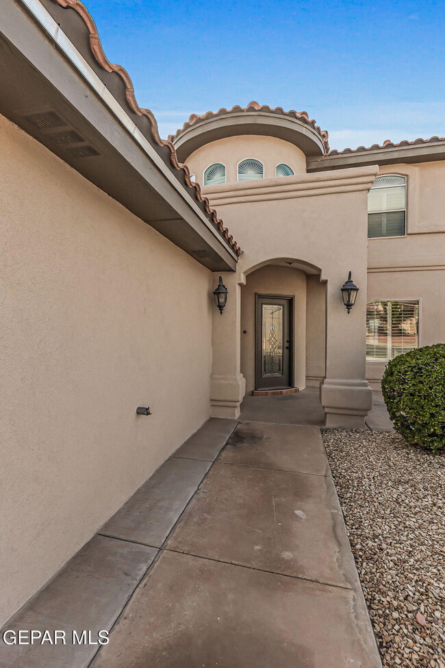 Building Photo - 6398 Franklin Summit Drive