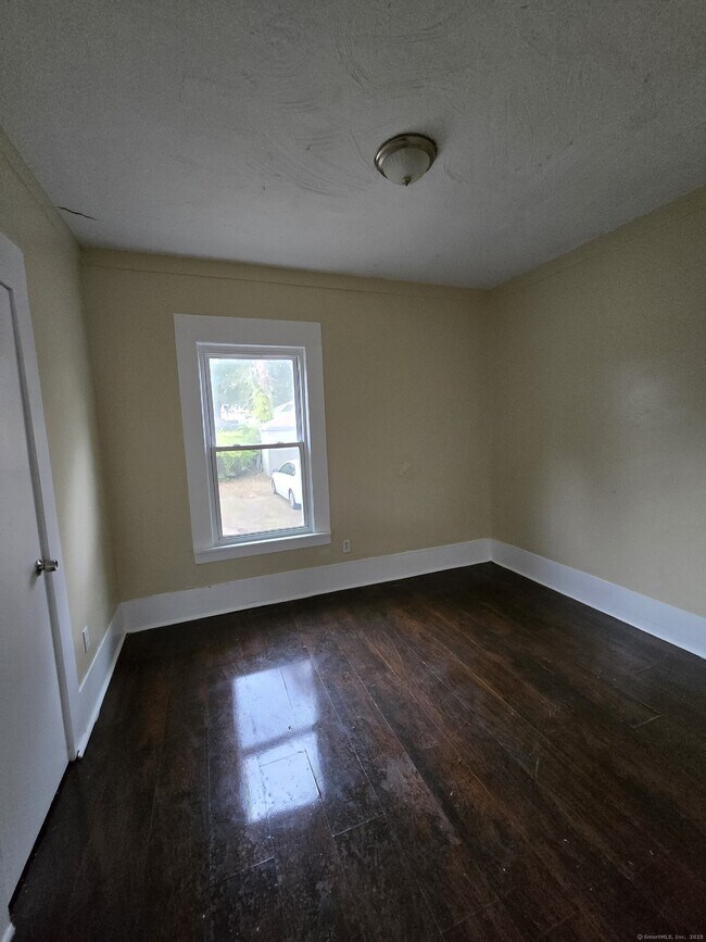 Foto del edificio - 114 Hurlburt St