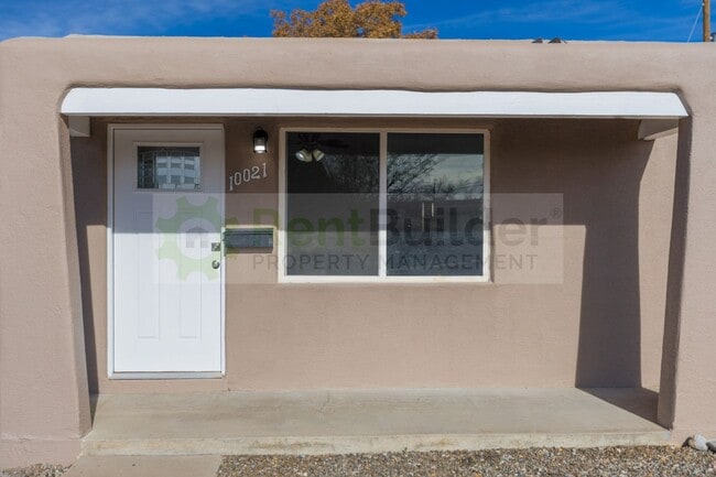 Building Photo - CALL US TODAY AT (505) 808-6467 TO SCHEDULE A CONVENIENT SHOWING