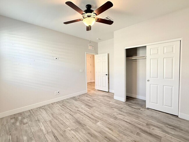 Foto del edificio - 2922 Carothers Ct
