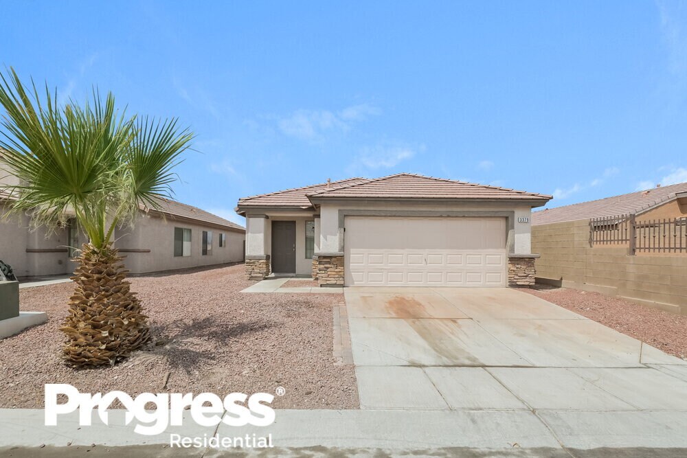 Primary Photo - 3379 Greenwood Springs Dr