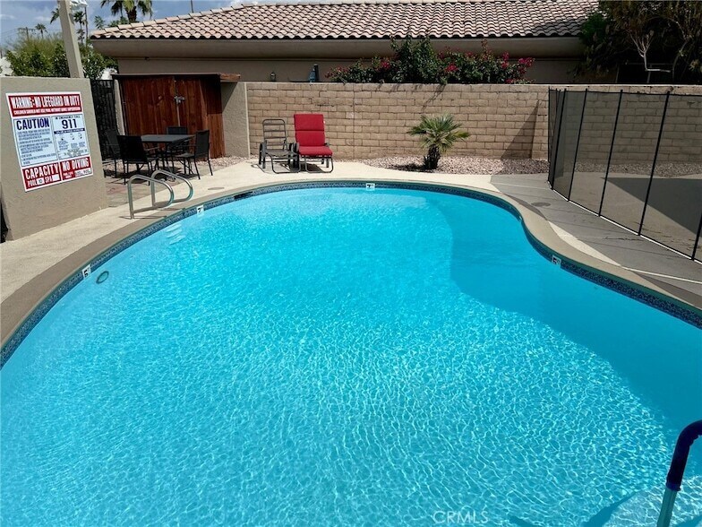 Foto principal - 74443 Driftwood Dr