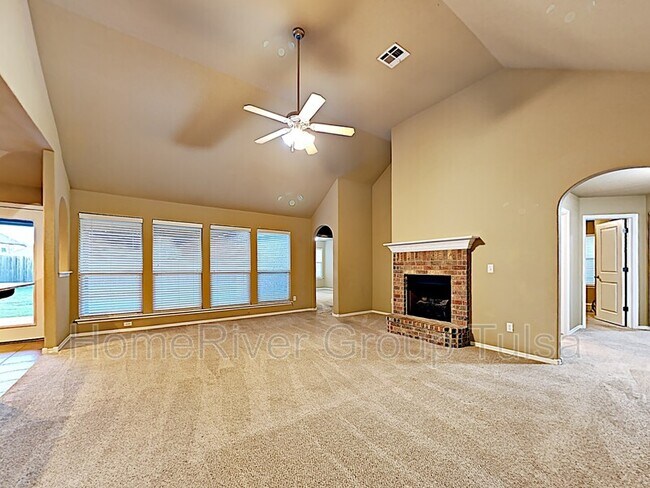 Foto del edificio - 9007 N 157th E Pl