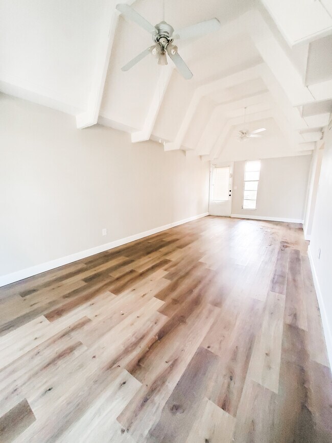 Foto del edificio - 4741 Club Cir