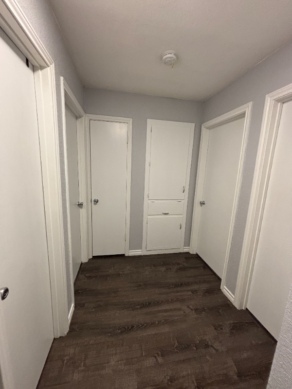 Building Photo - 901 Marilyn Dr