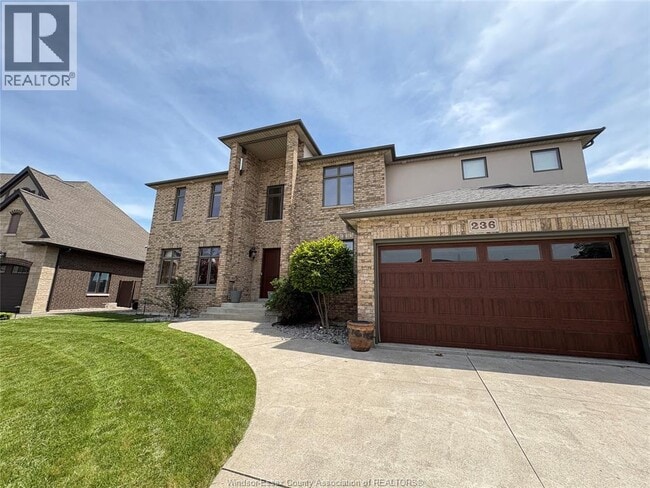 Building Photo - 236 Shoreview Cir