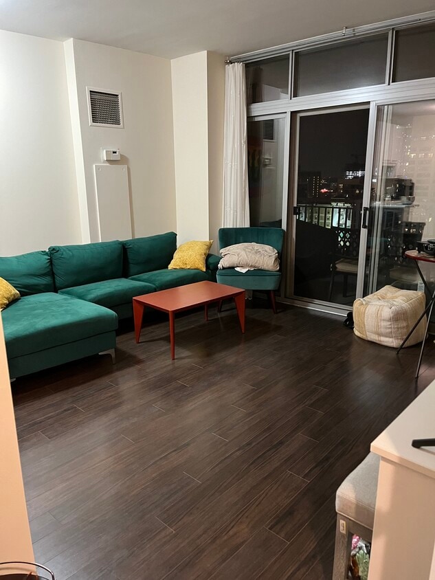 600 N Dearborn St Unit 1907, Chicago, IL 60654 Condo for Rent in