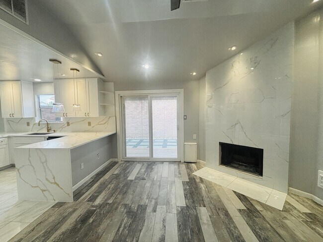 Building Photo - 13323 Carvel Ln
