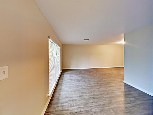 Foto del edificio - 1704 N Thompson St