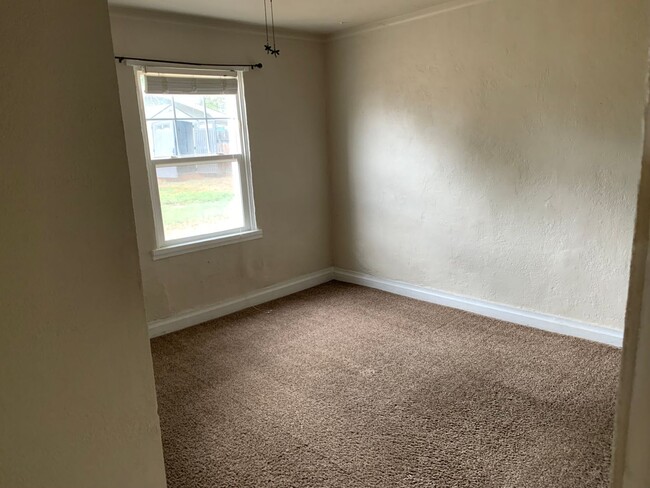 Building Photo - 3 Bedroom, 1 Bathroom Home in Twin Falls f...