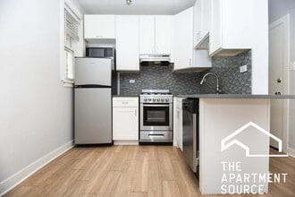 Building Photo - 511 W Belmont Ave