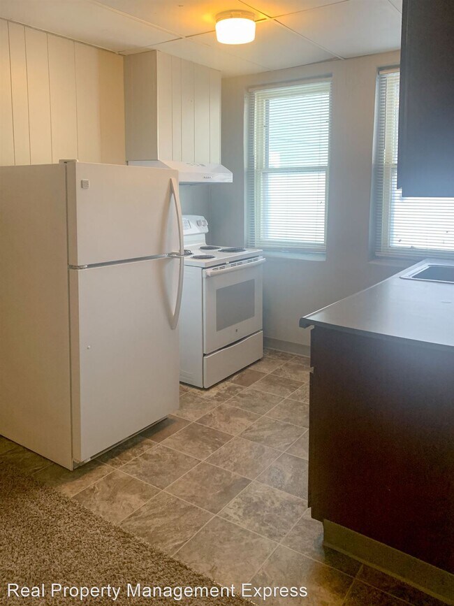 Foto del edificio - 1 br, 1 bath Apartment - East State Street...