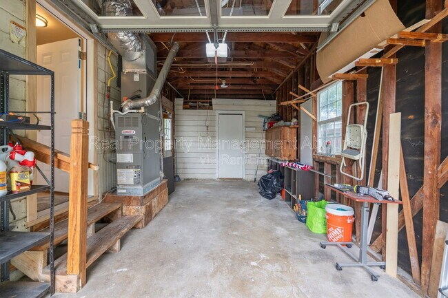 Foto del edificio - 314 N Birch St