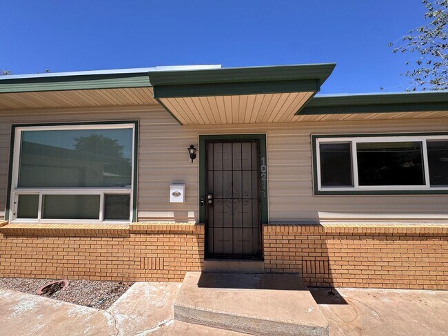 Foto del edificio - Beautiful 3 bedroom 2 bath.