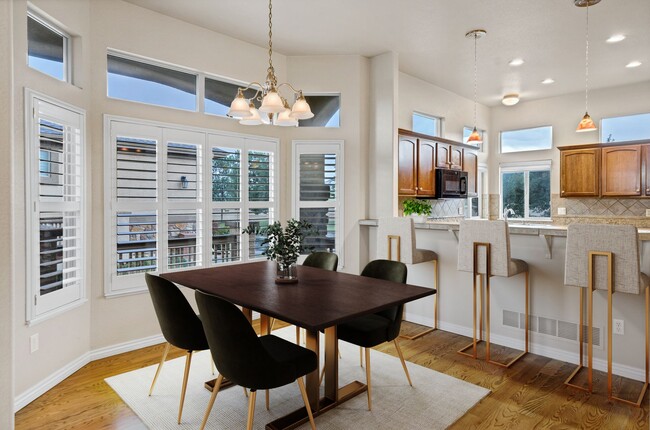 Building Photo - LUXURY PATIO HOME IN DISTRICT 20 SHOWING B...