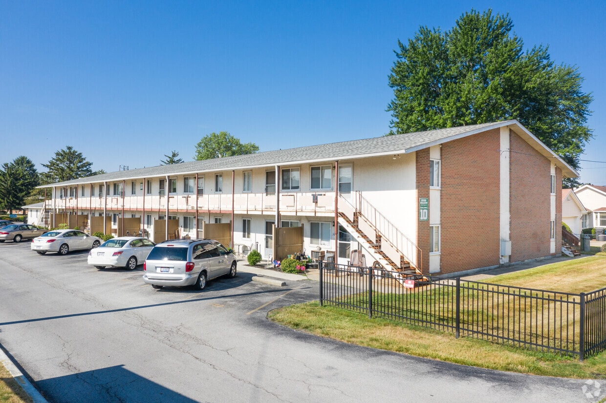 Preston Gardens - Perrysburg, OH | ForRent.com, image size:1240x826