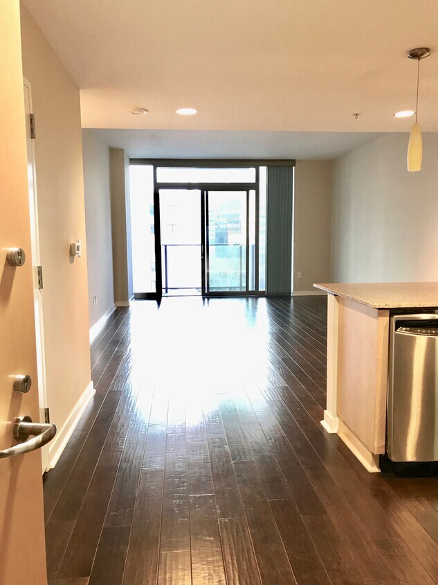 entry - 38 N Almaden Blvd