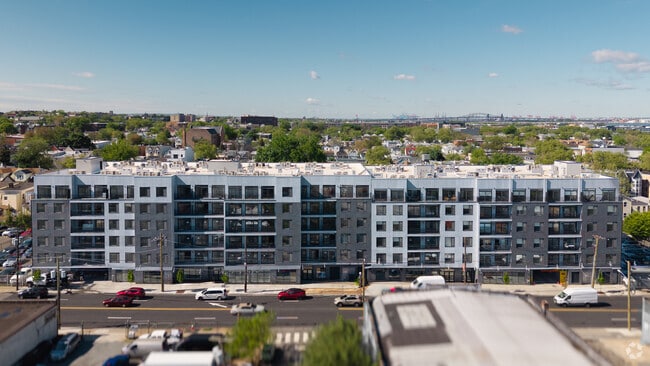 Building Photo - Verde Jersey City