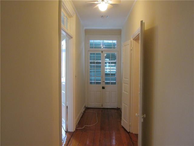 Building Photo - 825 Chartres St