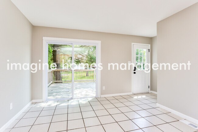 Foto del edificio - Pet-Friendly 3 Bedroom Home in Ballwin