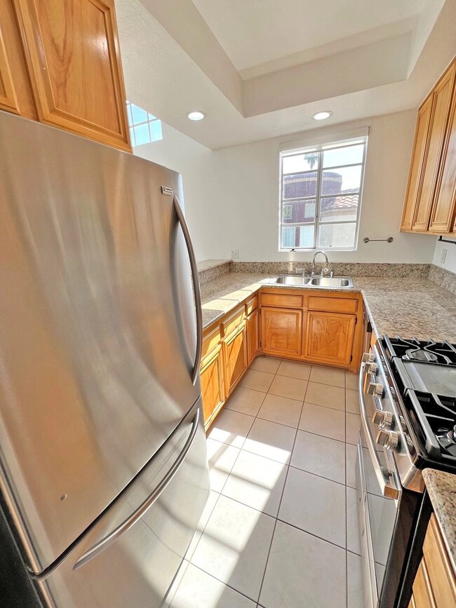 Foto del edificio - 15507 Moorpark St