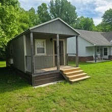 Building Photo - 81 Green Ln