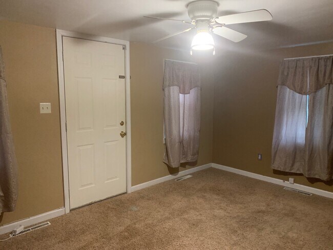 Foto del edificio - 504 Evans St