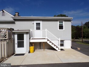 Building Photo - 2452 Hopewell Rd