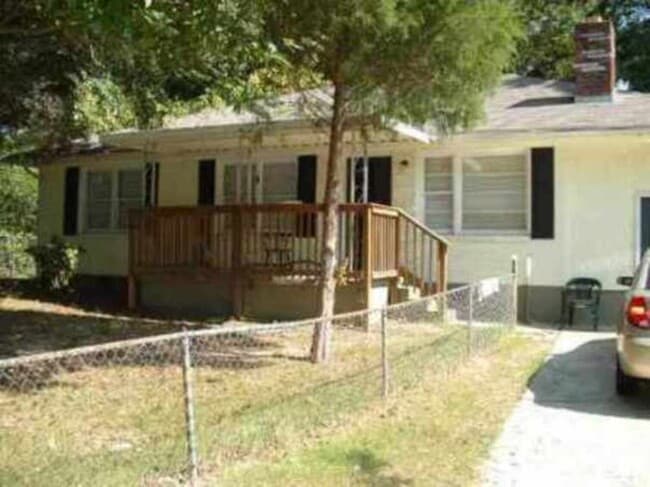 Building Photo - 5390 Bryant Blvd