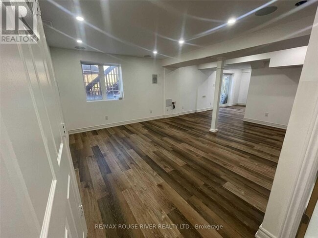 Building Photo - 138 Rushworth Dr