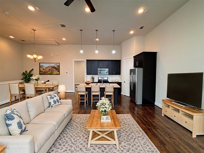 Building Photo - 54 N Hutcheson St