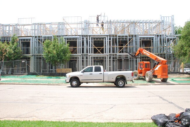 Building Photo - 5800 Mccommas Blvd
