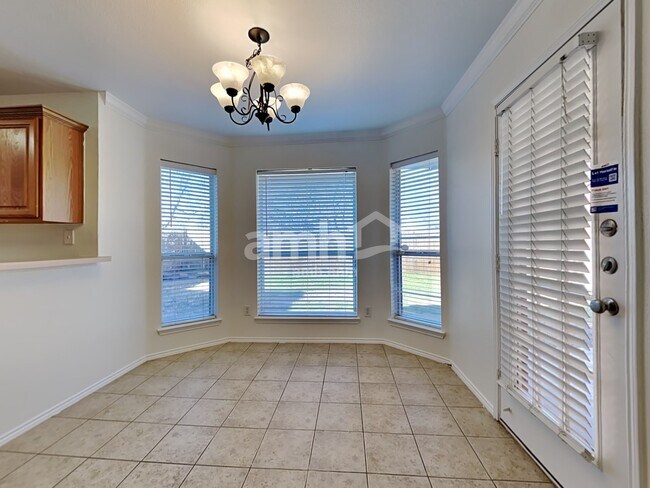 Building Photo - 333 Rock Hill Dr