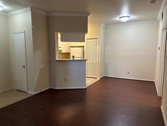 Foto del edificio - 2626 Holly Hall St