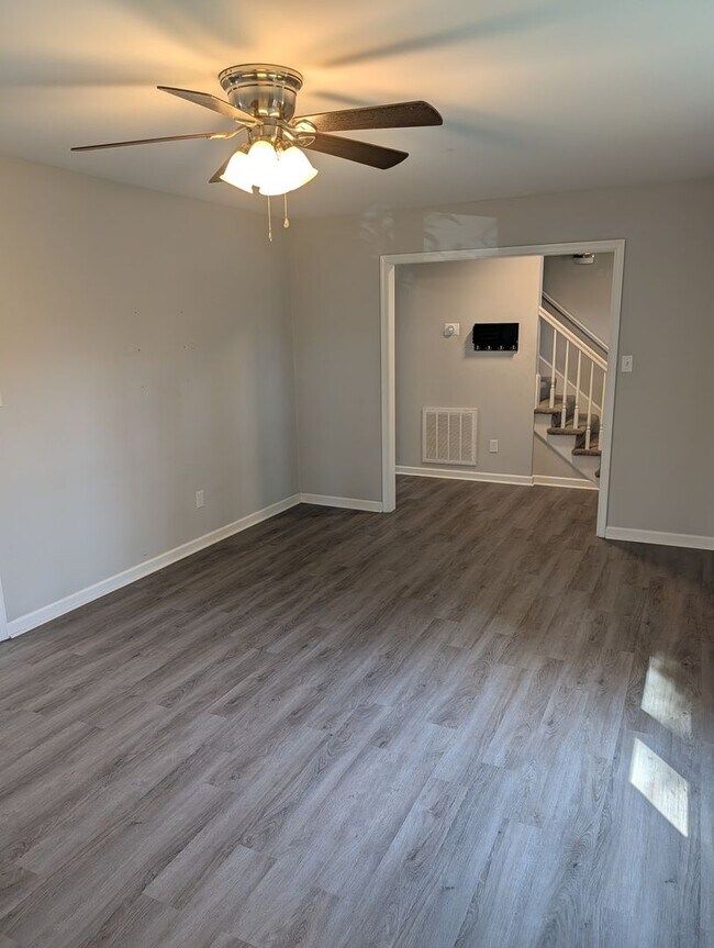 Foto del edificio - POCAHONTAS VILLAGE