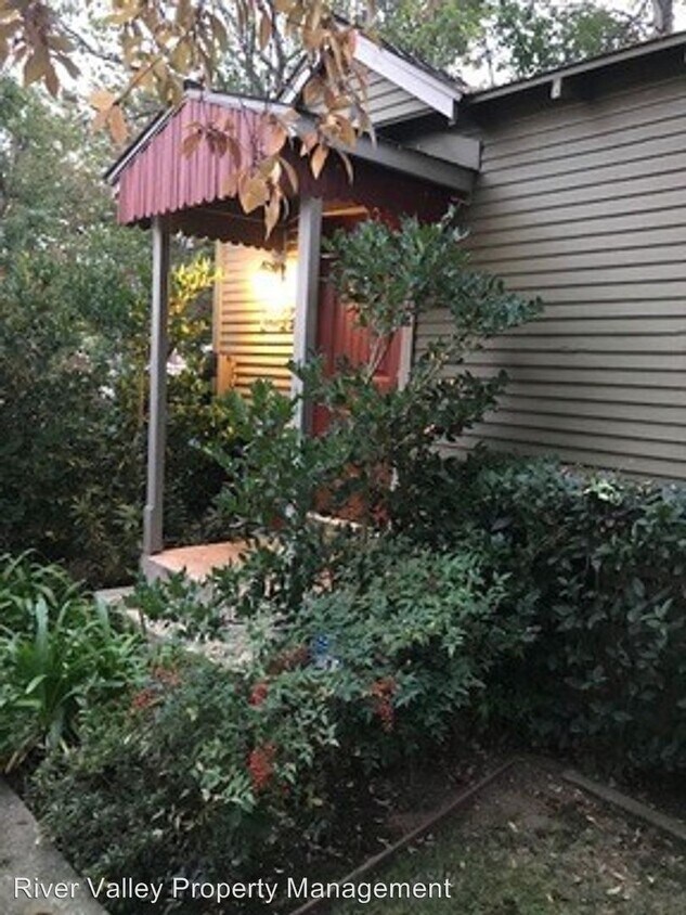 Primary Photo - 3422-3430 Y St