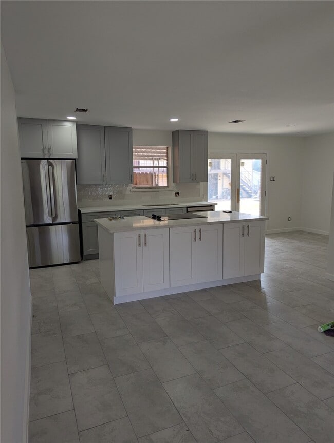 Building Photo - 1311 21st St