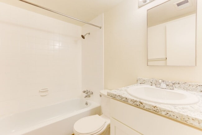 Interior Photo - Creekside At Amherst Apartments