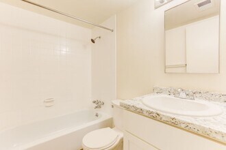 Interior Photo - Creekside At Amherst Apartments