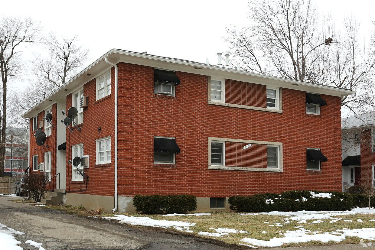 Primary Photo - 3406 Rowena Rd