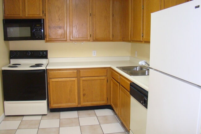 Building Photo - 4105 Dijon Dr