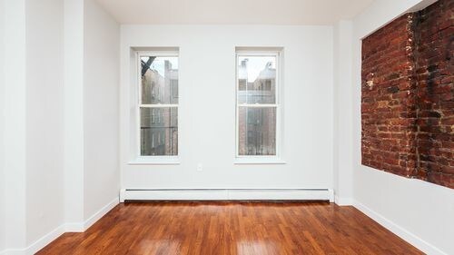 Building Photo - 61-32 Woodbine St